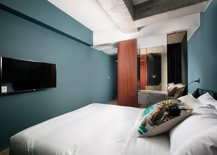 Brown Dot Dadaepo Hotel 3*